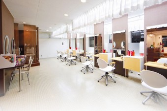 美容室コントロール伊勢崎店　カットブース