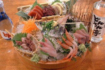 名物！『どん磯造り』