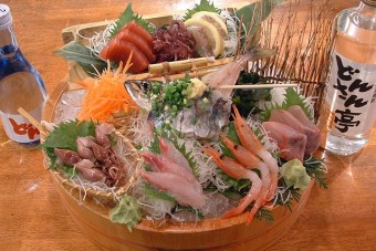 名物！『どん磯造り』