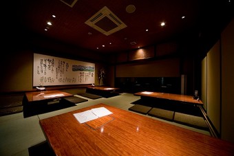 １階の宴会場（２４席・掘りごたつ式）