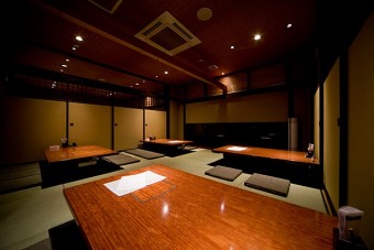 １階の宴会場（２４席・掘りごたつ式）