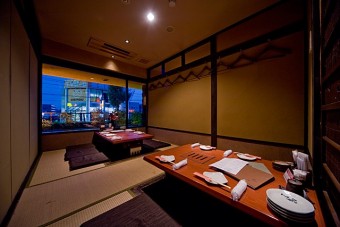 １階の宴会場（１２席・掘りごたつ式）