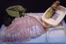 本わさびで食べる川魚のお刺身