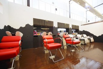 美容室GOD(ゴッド)高崎店 シャンプーブース