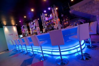 店内のBGMにはK-POPも流れます！
