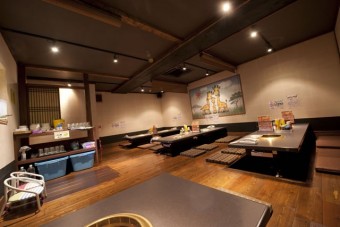 お座敷席。最大40名様の宴会も可能。