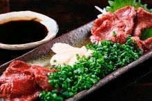 熊本産馬刺し