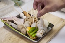色々な種類の串かつを