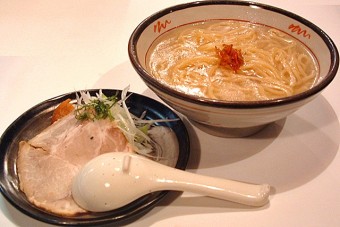 【本塩らーめん】１日限定３０食のやまちャん自慢の味！