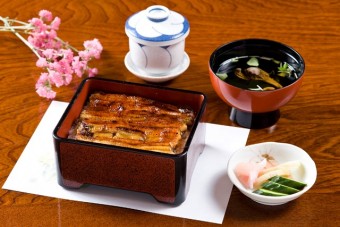 うな重《並》肝吸い付 1800円