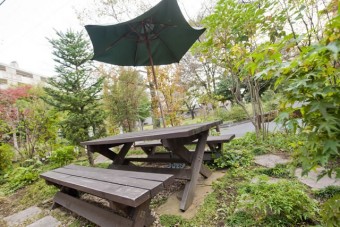 天気が良い日はテラス席もおすすめ