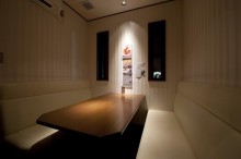 2名様からOKのソファー席の個室