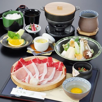 牛豚すき焼き御膳　1,575円