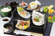 だるま山（おしゃれ御膳）　1,365円