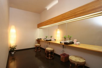 パウダールーム
