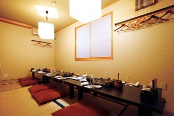 中宴会場　１２名様まで