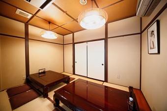 2Fの個室（8名）
