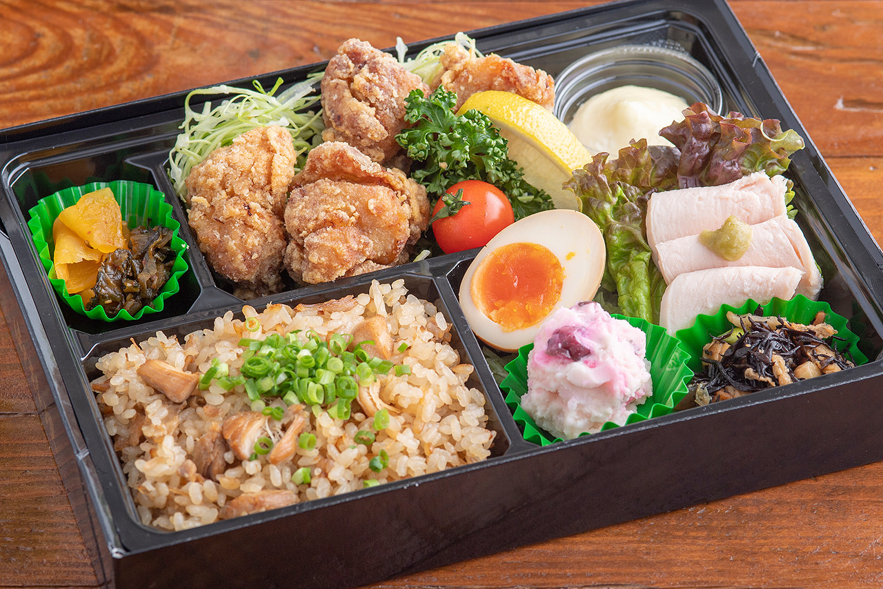 イスウ Poulet isuu 上州麦風どり三昧弁当（しょう油）