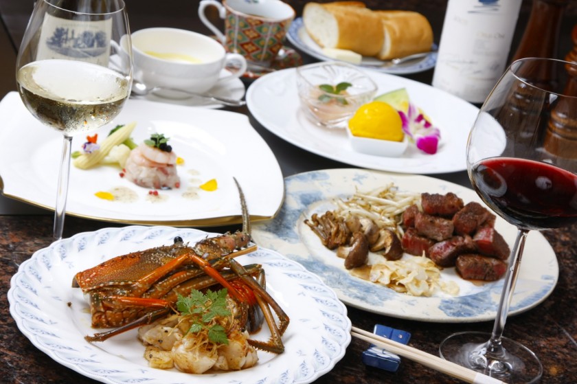 最高級の牛肉・海鮮とワイン
