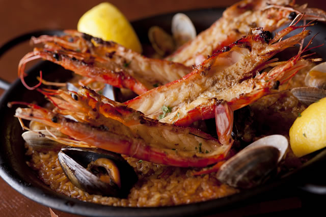 地元食材を多用した本場のスペイン料理