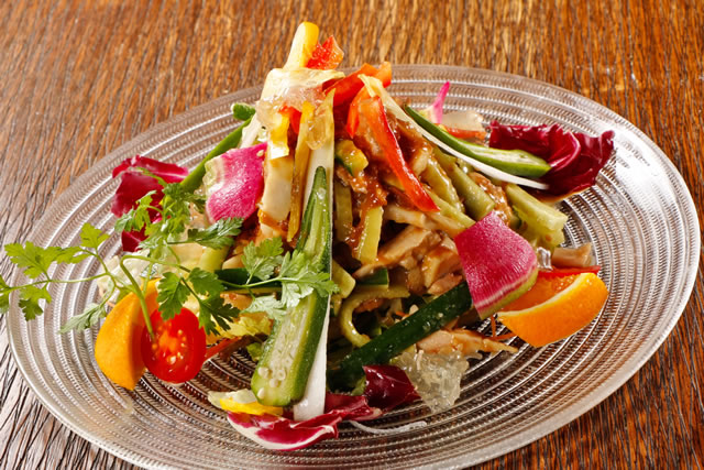 新鮮魚介と本格中華料理が楽しめる