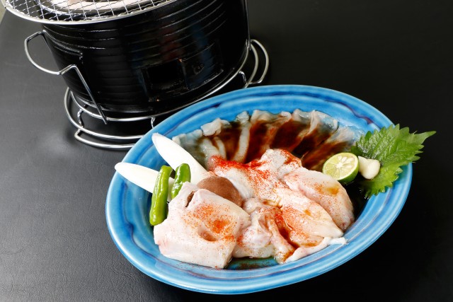 ふぐまる 店主  吉田光良おすすめの逸品『炭火焼とらふぐ』