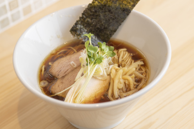 しのや 醤油ラーメン