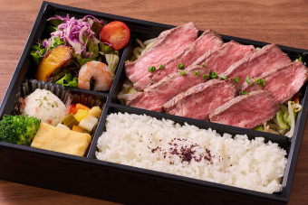 黒毛和牛のステーキ弁当