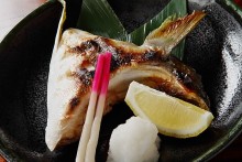 ブリカマの塩焼き