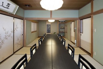 末広の間　（12名様収容）