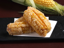 とうもろこしの唐揚げ　￥680