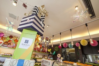 「ゴージャスカワイイ」がテーマの店内