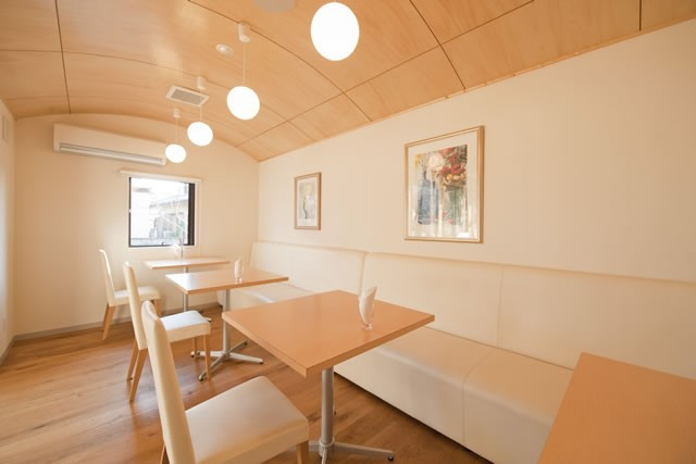 ｃａｌｍａ カルマ 公式 伊勢崎市華蔵寺近くの隠れ家的なイタリアンレストラン