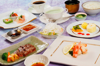 タラバガニランチ