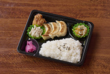 自家製餃子弁当