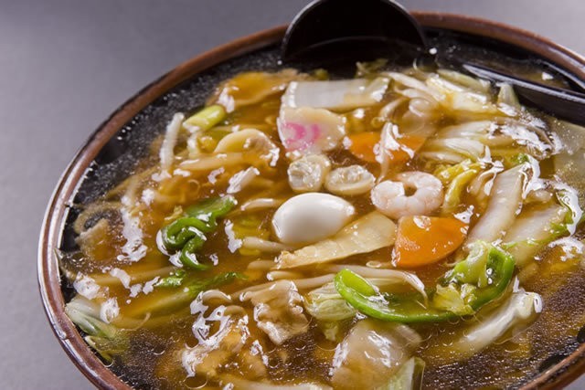 手打ち五目ラーメン　890円（税込）