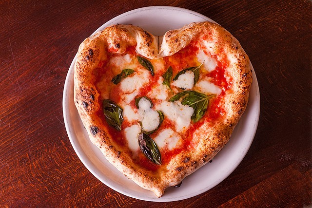 デラチッタ名物！ハート型のピッツァ