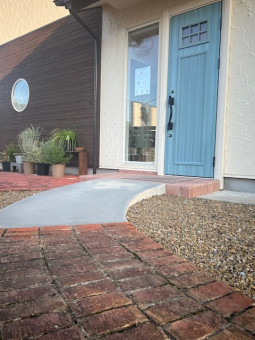 歩きやすいスロープ