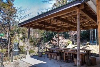 天気の良いはあづま屋で食べても美味しい