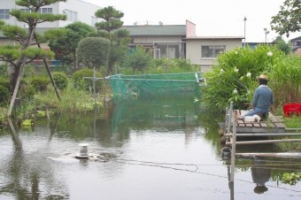 こぢんまりしているが、活気ある管理釣場