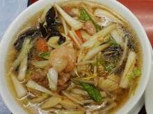 　　五目あんかけラーメン　890円