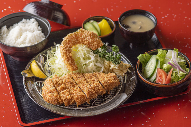 純粋黒豚ロースカツ定食（かぼちゃ付）