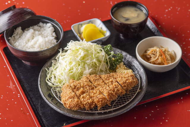 ロースカツ定食