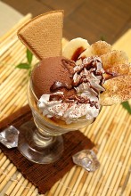 チョコバナナグラスパフェ