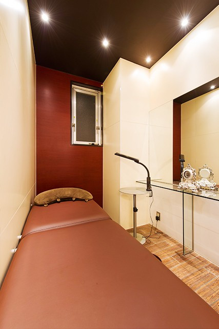 God高崎西口店 God ゴッド 高崎西口店は群馬県高崎市で人気の美容室