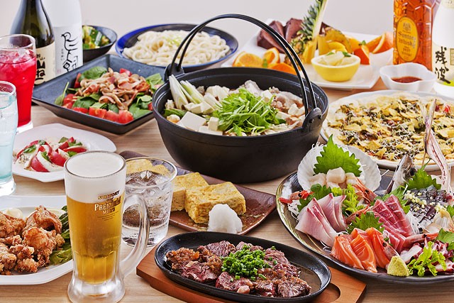 悟天 公式 こんな居酒屋見たことない 街を再現した高崎の居酒屋