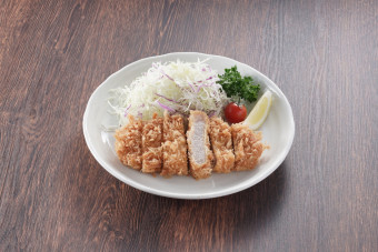 自然豚のロースかつ定食