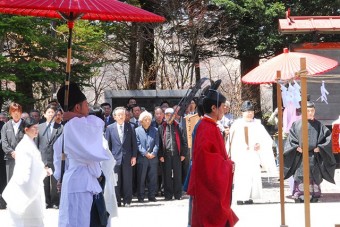 山開き・例大祭 （毎年5月8日）