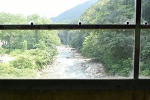 水上の山々を流れる湯桧曽川