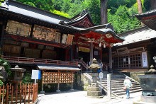 国祖社・額殿